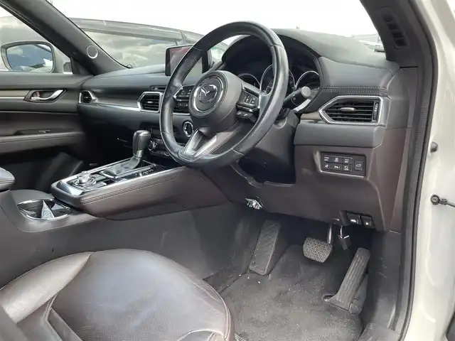 マツダ ＣＸ－８ XD Lパッケージ 大阪府 2017(平29)年 4.3万km スノーフレイクホワイトパールマイカ 禁煙車/純正ナビ/Bluetooth/CD/DVD/USB/フルセグテレビ/全方位カメラ/Boseサウンドシステム/アドバンストスマートシティブレーキサポート/ブラインドスポットモニター/レーダークルーズコントロール/スマートブレーキサポート/レーンキープアシスト/LEDヘッドライト/オートライト/ルーフレール/パワーバックドア/レザーシート/D/N席パワーシート/シートヒーター /プッシュスタート /スマートキー/スペアキー