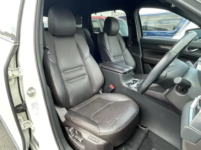 マツダ ＣＸ－８ XD Lパッケージ 大阪府 2017(平29)年 4.3万km スノーフレイクホワイトパールマイカ 禁煙車/純正ナビ/Bluetooth/CD/DVD/USB/フルセグテレビ/全方位カメラ/Boseサウンドシステム/アドバンストスマートシティブレーキサポート/ブラインドスポットモニター/レーダークルーズコントロール/スマートブレーキサポート/レーンキープアシスト/LEDヘッドライト/オートライト/ルーフレール/パワーバックドア/レザーシート/D/N席パワーシート/シートヒーター /プッシュスタート /スマートキー/スペアキー