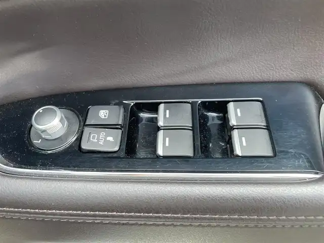 マツダ ＣＸ－８ XD Lパッケージ 大阪府 2017(平29)年 4.3万km スノーフレイクホワイトパールマイカ 禁煙車/純正ナビ/Bluetooth/CD/DVD/USB/フルセグテレビ/全方位カメラ/Boseサウンドシステム/アドバンストスマートシティブレーキサポート/ブラインドスポットモニター/レーダークルーズコントロール/スマートブレーキサポート/レーンキープアシスト/LEDヘッドライト/オートライト/ルーフレール/パワーバックドア/レザーシート/D/N席パワーシート/シートヒーター /プッシュスタート /スマートキー/スペアキー