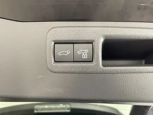 トヨタ ハリアー ハイブリッド G レザーパッケージ 栃木県 2021(令3)年 1.3万km ブラック 純正ナビ/(Bluetooth/USB/AUX)/バックカメラ/トヨタセーフティセンス/レーダークルーズコントロール/ステアリングヒーター/レザーシート/前席シートヒーター/前席シートベンチレーション/D席パワーシート/電動リアゲート/純正フロアマット/純正AW/LEDヘッドライト