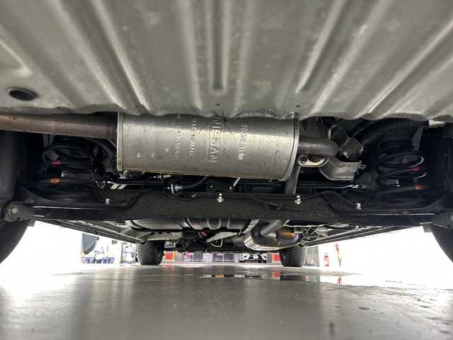 日産 セレナ e－パワー ハイウェイスター V 愛知県 2018(平30)年 5.7万km アズライトブルー 純正9型SDナビゲーション【MM518D-L】/フルセグTV/CD/DVD/MSV/Bluetooth/インテリジェントアラウンドビューモニター/インテリジェントルームミラー/ハンズフリー両側電動スライドドア【サンセード】/セーフティパックB/プロパイロット/車線逸脱防止支援システム/踏み間違い防止アシスト/インテリジェントパーキングアシスト/標識検知機能/ふらつき警報/フロントバックソナー/ヒーター付きドアミラー/電動パーキング/オートブレーキホールド/インテリジェントエマージェンシーブレーキ/LDW車線逸脱警報/レーダークルーズコントロール/オートハイビーム/合皮コンビシート/革巻きステアリング/ステアリングヒーター/社外前方ドライブレコーダー/ドライブモード/2列目3列目USB電源ソケット・パーソナルテーブル/プッシュスタート/インテリジェントキー/純正サイドシル・リアスポイラー/純正15インチアルミホイール/LEDヘッドランプ/オートライト/フロントフォグランプ