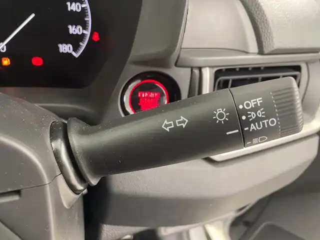 ホンダ ＷＲ－Ｖ X 群馬県 2025(令7)年 0.1千km プラチナホワイトパール 登録済未使用車　アダプティブクルーズコントロール　衝突被害軽減ブレーキ　レーンアシスト　パドルシフト　ＬＥＤヘッドライト　オートハイビーム　オートライト　ライトレベライザー　スマートキー　禁煙車