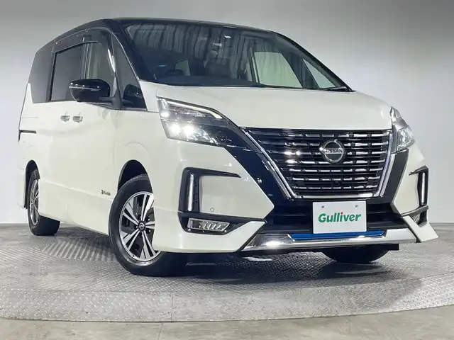 日産 セレナ e－パワー ハイウェイスター V 神奈川県 2020(令2)年 4.1万km ブリリアントホワイトパール 2トーン 純正10インチSDナビ/AM&FM&BT&フルセグTV/全方位モニター/純正フリップダウンモニター/社外前後ドライブレコーダー/純正ビルトインETC/両側パワースライドドア/ハンズフリーパワースライドドア/リアオートエアコン/3列目ヒーターダクト/プロパイロット/全方位運転支援システム/インテリジェントエマージェンシーブレーキ/踏み間違い衝突防止アシスト/車線逸脱防止支援システム/後側方衝突防止支援システム/標識検知機能/前方衝突予測警報/車線逸脱警報/後側方車両検知警報/後退時車両検知警報/電動パーキングブレーキ/ブレーキオートホールド/LEDヘッドライト/オートハイビーム/LEDフォグライト
