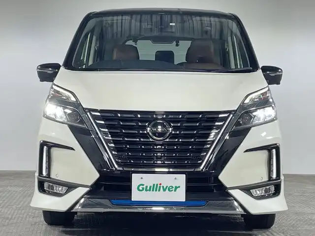 日産 セレナ e－パワー ハイウェイスター V 神奈川県 2020(令2)年 4.1万km ブリリアントホワイトパール 2トーン 純正10インチSDナビ/AM&FM&BT&フルセグTV/全方位モニター/純正フリップダウンモニター/社外前後ドライブレコーダー/純正ビルトインETC/両側パワースライドドア/ハンズフリーパワースライドドア/リアオートエアコン/3列目ヒーターダクト/プロパイロット/全方位運転支援システム/インテリジェントエマージェンシーブレーキ/踏み間違い衝突防止アシスト/車線逸脱防止支援システム/後側方衝突防止支援システム/標識検知機能/前方衝突予測警報/車線逸脱警報/後側方車両検知警報/後退時車両検知警報/電動パーキングブレーキ/ブレーキオートホールド/LEDヘッドライト/オートハイビーム/LEDフォグライト