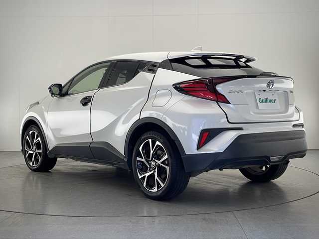 トヨタ Ｃ－ＨＲ G 宮崎県 2020(令2)年 4.5万km ホワイトパールクリスタルシャイン 純正ディスプレイオーディオ/AM/FM/フルセグ/Bluetooth/クルーズコントロール/ドライブレコーダー/電動格納ミラー/ステアリングスイッチ/電子パーキング/バックカメラ/シートヒーター/オートライト/オートホールド/フロアマット/ETC