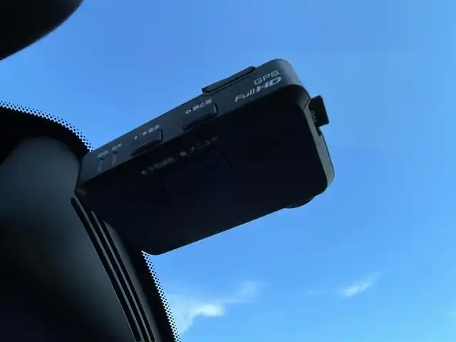 日産 セレナ ハイウェイスター プロパイロットED 石川県 2017(平29)年 8.7万km シャイニングブルー ワンオーナー/純正9型ナビ/フルセグTV/バックカメラ/LEDヘッドライト/フリップダウンモニター/インテリキー/プッシュスタート/プロパイロット/ドライブレコーダー/ETC/純正アルミホイール/保証書