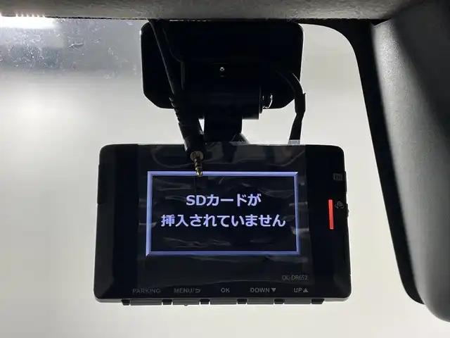 トヨタ ルーミー カスタムG－T 神奈川県 2021(令3)年 1.7万km パールホワイトⅢ ・純正９型SDナビゲーション【NSZT-Y68T】/＜フルセグ/AMFM/BT/CD/DVD/SDREC＞/・パノラミックビューモニター/・両側パワースライドドア/・社外前後ドライブレコーダー/・純正ビルトインETC2.0/・電動パーキングブレーキ/ブレーキホールド/・アイドリングストップ/・前席シートヒーター/・スマートキー/・プッシュスタート/・スペアキー/・2列目シートバックテーブル/・前後ソナー/・オートライト/オートハイビーム /・LEDヘッドライト/フォグ/・純正１５インチアルミホイール/・パノラミックビュー対応ナビレディパッケージ/・コンフォートパッケージ