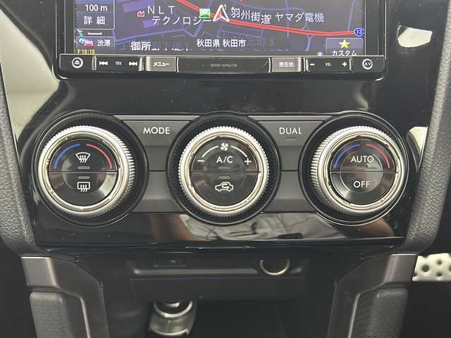 スバル フォレスター S－リミテッド 秋田県 2016(平28)年 4.6万km クリスタルブラックシリカ ４ＷＤ/純正ナビ/　(CD/DVD/フルセグTV/Bluetooth)/バックカメラ/前席パワーシート/全席シートヒーター/レーダークルーズコントロール/ヒルディセントコントロール/パドルシフト/ハーフレザーシート/純正フロアマット/オートライト/プッシュスタート/スマートキー/スペアキー