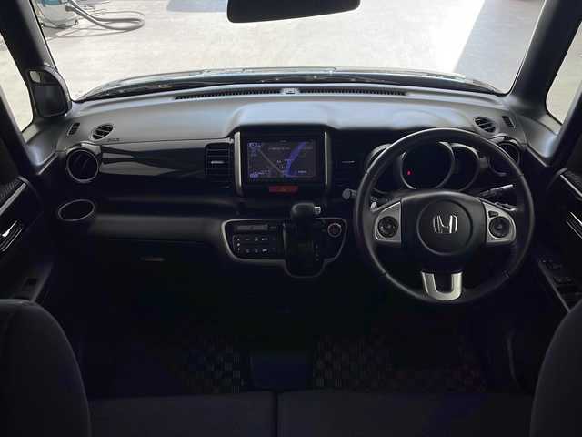 ホンダ Ｎ ＢＯＸ カスタム G ターボパッケージ 兵庫県 2012(平24)年 5.3万km クリスタルブラックパール ・社外ナビ/Bluetooth/CD/DVD/SD/USB/テレビ/・バックカメラ/・クルーズコントロール/・横滑り防止装置/・両側パワースライドドア/・ステアリングスイッチ/・パドルシフト/・フロアマット/・HIDヘッドライト/・オートライト/・純正15インチアルミホイールタイヤ/・スマートキー/・プッシュスタートボタン/・ドアバイザー/・Wエアバッグ/・電動格納ミラー