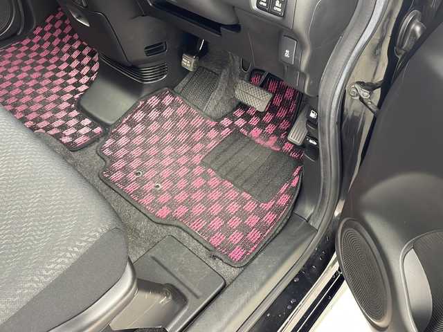 ホンダ Ｎ ＢＯＸ カスタム G ターボパッケージ 兵庫県 2012(平24)年 5.3万km クリスタルブラックパール ・社外ナビ/Bluetooth/CD/DVD/SD/USB/テレビ/・バックカメラ/・クルーズコントロール/・横滑り防止装置/・両側パワースライドドア/・ステアリングスイッチ/・パドルシフト/・フロアマット/・HIDヘッドライト/・オートライト/・純正15インチアルミホイールタイヤ/・スマートキー/・プッシュスタートボタン/・ドアバイザー/・Wエアバッグ/・電動格納ミラー