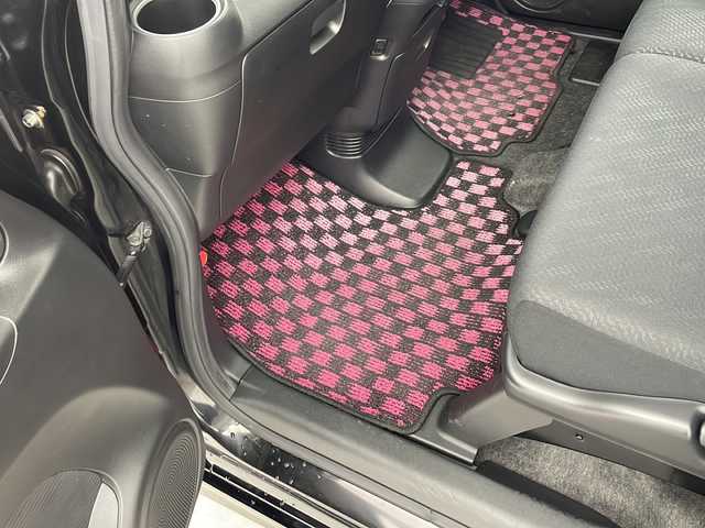 ホンダ Ｎ ＢＯＸ カスタム G ターボパッケージ 兵庫県 2012(平24)年 5.3万km クリスタルブラックパール ・社外ナビ/Bluetooth/CD/DVD/SD/USB/テレビ/・バックカメラ/・クルーズコントロール/・横滑り防止装置/・両側パワースライドドア/・ステアリングスイッチ/・パドルシフト/・フロアマット/・HIDヘッドライト/・オートライト/・純正15インチアルミホイールタイヤ/・スマートキー/・プッシュスタートボタン/・ドアバイザー/・Wエアバッグ/・電動格納ミラー