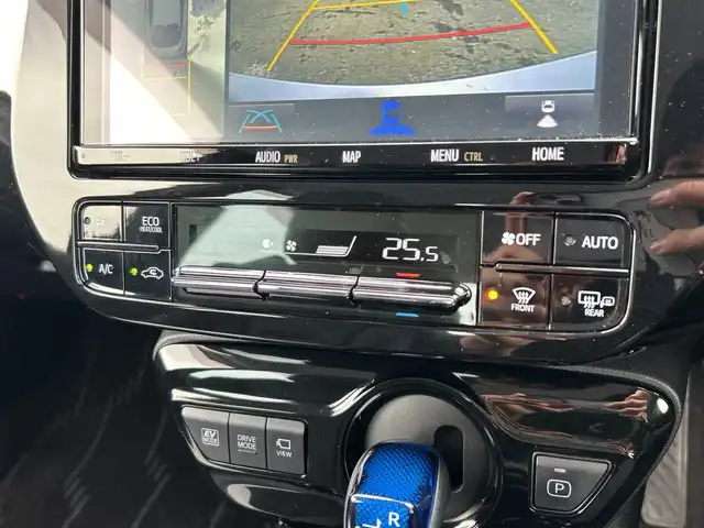 トヨタ プリウス A ツーリングセレクション 神奈川県 2021(令3)年 3.4万km シルバーM 純正9型SDナビ/（CD/DVD/BT/SD/フルセグ）/４WD/パノラミックビューモニター/ドライブレコーダー前後/プリクラッシュセーフティ/レーダークルーズコントロール/運転席パワーシート/レザーシート/ETC/LEDヘッドライト/オートライト/オートハイビーム/純正17インチAW/前席シートヒーター/プッシュスタート/スマートキー/フロアマット