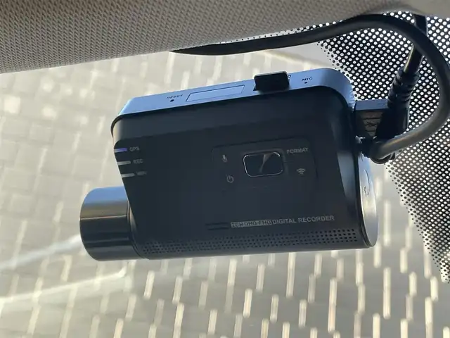 フォルクスワーゲン ＶＷ Ｔ－ロック TDI スタイル 三重県 2023(令5)年 2.8万km ブルーグリーン デジタルコックピット　/ディスカバープロ　/パワーテールゲート　/マトリクスLEDライト　/ルーフレール　/純正17インチアルミ　/カープレイ　/アンドロイドオート　/Bluetooth　/純正ナビ　/バックカメラ　