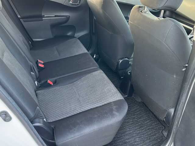 トヨタ ラクティス G 石川県 2014(平26)年 11.4万km ホワイトパールクリスタルシャイン 社外メモリーナビゲーション/【CD/DVD・フルセグTV・BLue】/・バックカメラ/ETC/クルーズコントロール/USB端子/プッシュスタート/オートライト/・ハロゲン/ドアバイザー/純正フロアマット