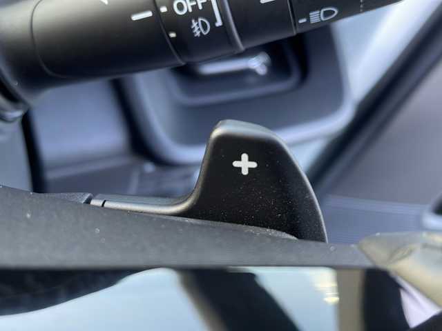 ホンダ ステップワゴン スパーダ eHEV 岩手県 2024(令6)年 1.4万km プラチナホワイトパール 純正メモリーナビ/AM/FM/CD/DVD/Bluetooth/フルセグTV/純正オーディオ/バックカメラ/全方位カメラ/ETC/クルーズコントロール/衝突被害軽減ブレーキ/レーンキープアシスト/横滑り防止装置/シートヒーター/オートライト/オートハイビーム/LEDヘッドライト/フォグランプ/スマートキー/プッシュスタート/電動格納ミラー/純正16インチAW/純正フロアマット/純正ドアバイザー/保証書