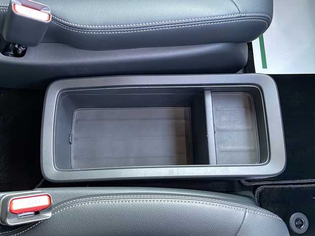 ホンダ ステップワゴン スパーダ eHEV 岩手県 2024(令6)年 1.4万km プラチナホワイトパール 純正メモリーナビ/AM/FM/CD/DVD/Bluetooth/フルセグTV/純正オーディオ/バックカメラ/全方位カメラ/ETC/クルーズコントロール/衝突被害軽減ブレーキ/レーンキープアシスト/横滑り防止装置/シートヒーター/オートライト/オートハイビーム/LEDヘッドライト/フォグランプ/スマートキー/プッシュスタート/電動格納ミラー/純正16インチAW/純正フロアマット/純正ドアバイザー/保証書