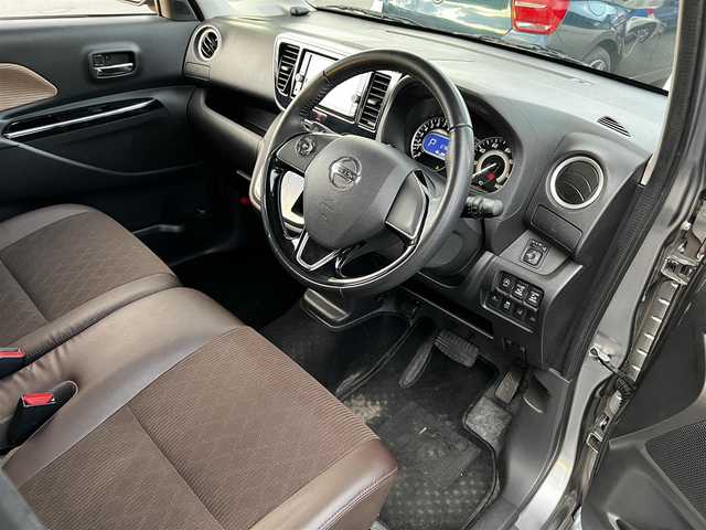 日産 デイズ ルークス 滋賀県 2019(令1)年 7.9万km チタニウムグレーメタリック 純正７インチナビ/Bluetooth/CD/DVD/フルセグ/両側電動スライド/全方位カメラ/LEDヘッドライト/オートライト/オートハイビーム/衝突被害軽減ブレーキ/レーンキープアシスト/ハーフレザー/クリアランスソナー/前方ドラレコ/リアサンシェード/ドアバイザー/社外マット/プッシュスタート/ステアリングリモコン
