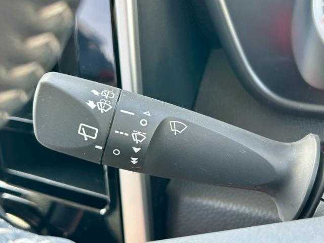 トヨタ ルーミー カスタムG 岩手県 2024(令6)年 2.2万km パールホワイトⅢ 社外ナビ TV/Bluetooth/CD/DVD /バックカメラ　/両側パワスラ　/クルコン　/LEDヘッドライト　/LEDフォグランプ　/寒冷地仕様　/ワイパーデアイサー