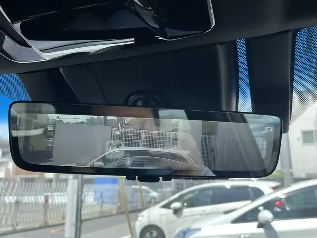 トヨタ ハリアー G 東京都 2024(令6)年 1万km プラチナホワイトパールマイカ 登録時走行距離9664キロ/ワンオーナー/純正メモリーナビ/（Bluetooth/USB/フルセグTV/ミラーキャスト）/バックカメラ/ビルトインETC2.0/デジタルインナーミラー/パワーバックドア/ハーフレザーシート/D席パワーシート/TOYOTA Safety Sense/・レーダークルーズ コントロール/・プリクラッシュセーフティ/・レーントレーシングアシスト/・レーンディパーチャーアラート/・ロードサインアシスト/・先行車発進告知機能/・オートマチックハイビーム/ブラインドスポットモニター/横滑り防止機能/リアプライバシーガラス/純正１９インチAW/LEDヘッドライト/スマートキー/スペアキー1本/保証書/取扱説明書