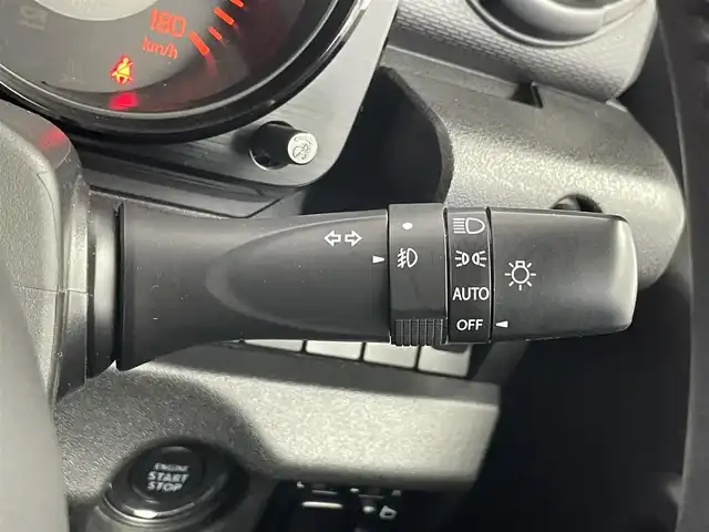 スズキ ジムニー シエラ JL 埼玉県 2021(令3)年 5万km ミディアムグレー 社外ナビ　ビルトインＥＴＣ　ミラーヒーター　シートヒーター　ドライブレコーダー　プッシュスタート　純正アルミホイール　スマートキー　オートライト　ＣＤ　ＤＶＤ　Ｂｌｕｅｔｏｏｔｈ　地デジフルセグＴＶ