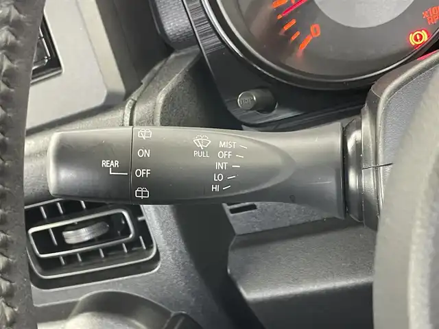 スズキ ジムニー シエラ JL 埼玉県 2021(令3)年 5万km ミディアムグレー 社外ナビ　ビルトインＥＴＣ　ミラーヒーター　シートヒーター　ドライブレコーダー　プッシュスタート　純正アルミホイール　スマートキー　オートライト　ＣＤ　ＤＶＤ　Ｂｌｕｅｔｏｏｔｈ　地デジフルセグＴＶ