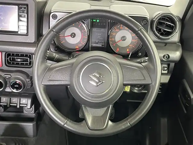 スズキ ジムニー シエラ JL 埼玉県 2021(令3)年 5万km ミディアムグレー 社外ナビ　ビルトインＥＴＣ　ミラーヒーター　シートヒーター　ドライブレコーダー　プッシュスタート　純正アルミホイール　スマートキー　オートライト　ＣＤ　ＤＶＤ　Ｂｌｕｅｔｏｏｔｈ　地デジフルセグＴＶ