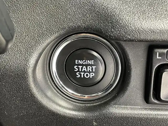 スズキ ジムニー シエラ JL 埼玉県 2021(令3)年 5万km ミディアムグレー 社外ナビ　ビルトインＥＴＣ　ミラーヒーター　シートヒーター　ドライブレコーダー　プッシュスタート　純正アルミホイール　スマートキー　オートライト　ＣＤ　ＤＶＤ　Ｂｌｕｅｔｏｏｔｈ　地デジフルセグＴＶ