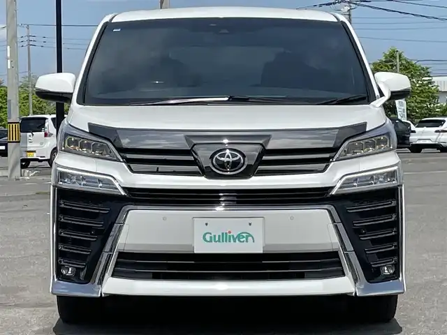 トヨタ ヴェルファイア Z ゴールデンアイズ 道央・札幌 2020(令2)年 4.3万km ホワイトパールクリスタルシャイン ４WD/純正ディーラーOPナビ/CD/DVD/BT/フルセグ/プリクラッシュセーフティ/横滑り防止装置/レーダークルーズコントロール/レーンキープアシスト/クリアランスソナー/パーキングサポートブレーキ/ロードサインアシスト/バックカメラ/ビルトインETC2.0/アイドリングストップ/ECOMODE/nanoe/両側パワースライドドア/パワーバックドア/2列目オットマン/ハーフレザーシート/革巻きウッドコンビステアリング/ステアリングリモコン/AC100V/電動パーキング/ブレーキホールド/MTモード付AT/プッシュスタート/スマートキー/LEDヘッドライト/オートライト/オートハイビーム/フォグランプ/電動格納ミラー/ウィンカーミラー/フロアマット/ドアバイザー/スペアキー