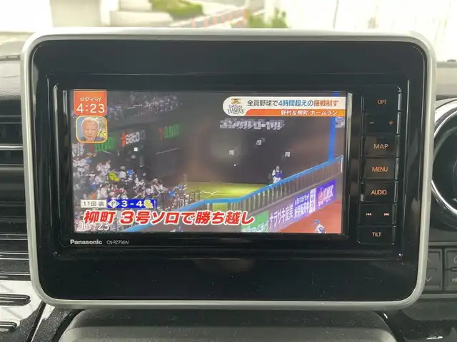 スズキ スペーシア カスタム HYBRID GS 福岡県 2020(令2)年 8.6万km ブルーイッシュブラックパール3 (株)IDOMが運営する【じしゃロン八幡西店】の自社ローン専用車両になります。こちらは現金またはオートローンご利用時の価格です。自社ローンご希望の方は別途その旨お申付け下さい/ハイブリッド車/純正ナビ(CN-RZ756W)/【Bluetooth・CD・DVD・TV】/ドラレコ/フロントフォグランプ/USB端子/運転席シートヒーター/ステリングスイッチ/LEDヘッドライト/全方位モニター/ヘッドアップディスプレイ/片側パワースライドドア/純正リアスポイラー