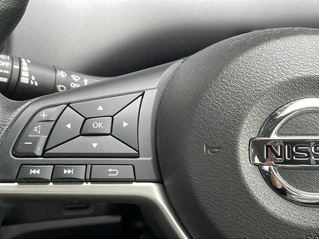 日産 セレナ e－パワー XV 長野県 2018(平30)年 2万km ブリリアントホワイトパール 純正９インチメモリナビフルセグTV/プロパイロット/エマージェンシーブレーキ/全方位カメラ/両側パワースライドドア/デジタルインナーミラー/純正15インチアルミ/セーフティパックB/LEDヘッドライト/ETC/保証書