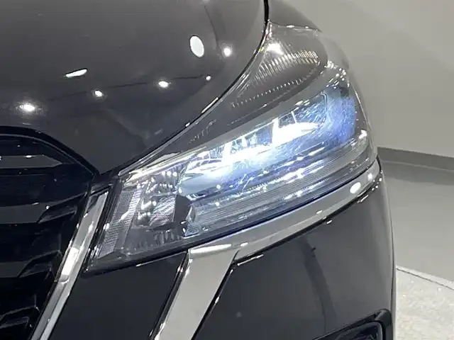 日産 キックス X ツートーンインテリアED 愛知県 2021(令3)年 2.6万km ピュアブラック 純正９インチナビ/プロパイロット/アラウンドビューモニター/衝突軽減ブレーキ/レーダークルーズコントロール/ビルトインＥＴＣ/シートヒーター/ハンドルヒーター/デジタルインナーミラー/コーナーセンサー/車線離脱警報