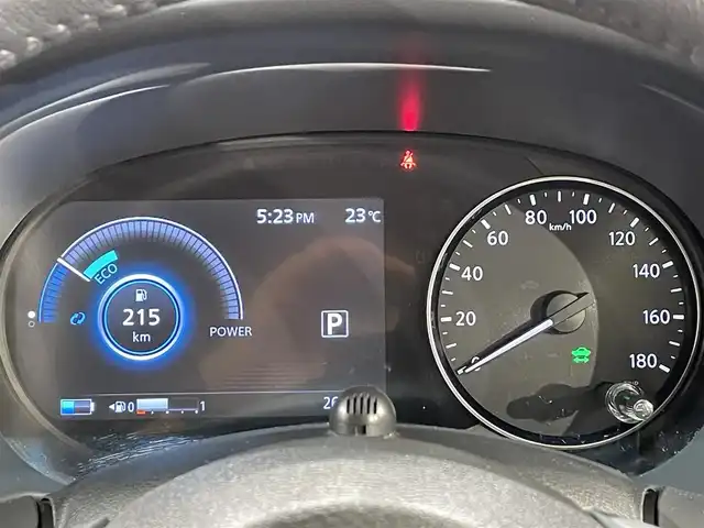 日産 キックス X ツートーンインテリアED 愛知県 2021(令3)年 2.6万km ピュアブラック 純正９インチナビ/プロパイロット/アラウンドビューモニター/衝突軽減ブレーキ/レーダークルーズコントロール/ビルトインＥＴＣ/シートヒーター/ハンドルヒーター/デジタルインナーミラー/コーナーセンサー/車線離脱警報
