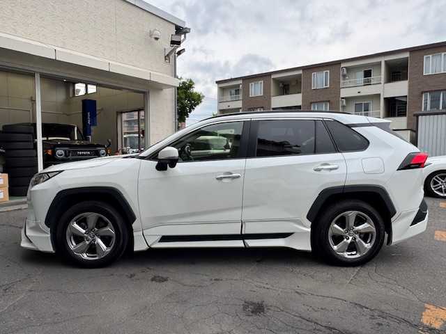 トヨタ ＲＡＶ４ G 道東・釧路十勝 2019(令1)年 7.3万km ホワイトパールクリスタルシャイン ４WD/純正オプション9インチSDナビ/(NSZT-Y68T）/CD/DVD/BT/フルセグTV/HDMI/バックカメラ/トヨタセーフティセンス/レーダークルーズコントロール/デジタルインナーミラー/BSM/RCTA/TRDエアロ（F/S/R）/パワーバックドア/ステアリングヒーター/デアイサー /リアフォグ/シートヒーター