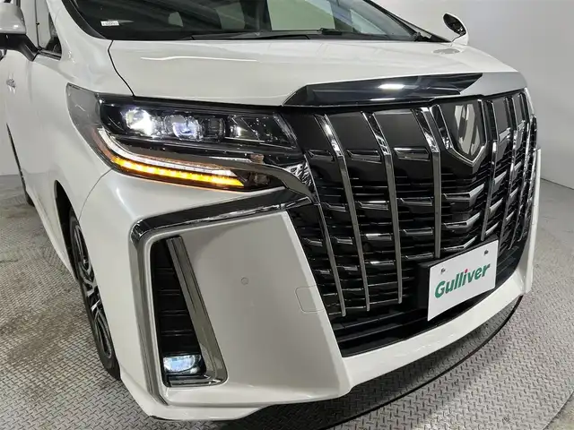 トヨタ アルファード S Cパッケージ 大阪府 2018(平30)年 3万km ホワイトパールクリスタルシャイン ＡＬＰＩＮＥナビＴＶ　後席モニター　デジタルインナーミラー　三眼ＬＥＤ　黒革シート　パワーシート／ヒーター／エアコン　電動リアゲート　衝突軽減　レーダーＣ　クリアランスソナー　ワンオーナー