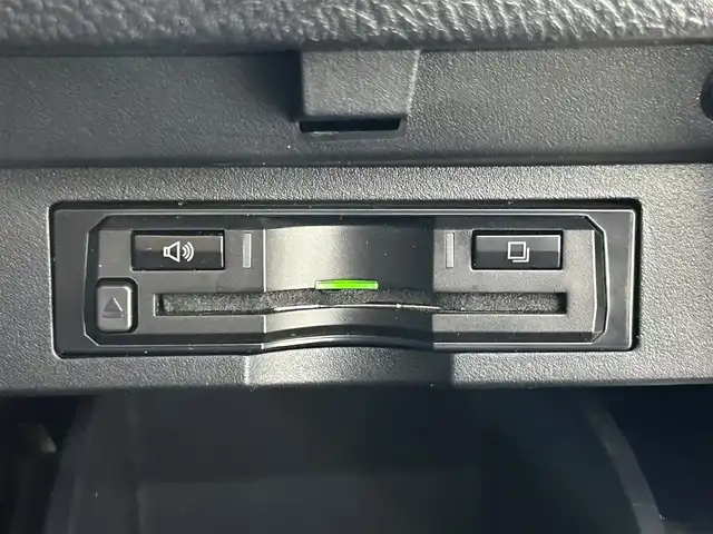 トヨタ アルファード S Cパッケージ 大阪府 2018(平30)年 3万km ホワイトパールクリスタルシャイン ＡＬＰＩＮＥナビＴＶ　後席モニター　デジタルインナーミラー　三眼ＬＥＤ　黒革シート　パワーシート／ヒーター／エアコン　電動リアゲート　衝突軽減　レーダーＣ　クリアランスソナー　ワンオーナー
