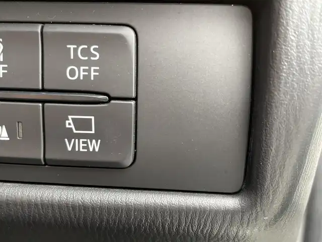 マツダ ＣＸ－８ XD 福岡県 2018(平30)年 4.5万km スノーフレイクホワイトパールマイカ 純正ナビ　/フルセグTV/CD/DVD/Bluetooth/AUX/３６０°ビューカメラ　/ＳＢＳ　/シートヒーター　/レーダークルーズコントロール　/ＢＳＭ　/レーンキープアシスト/車間認知支援システム　/ＨＵＤ　/パワーシート　/純正アルミ　/アダプティブヘッドライト/ステアリングヒーター/シートメモリー/電動パーキング/ブレーキホールド/ビルトインETC/スマートキー/プッシュスタート