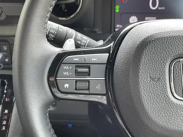 ホンダ Ｎ ＢＯＸ カスタム ターボ 滋賀県 2024(令6)年 0.5万km ミッドナイトブルービームM 禁煙車/純正9型ナビ/（BT/CD/DVD/AppleCarPlay/AndroidAuto/フルセグ）/両側電動スライドドア/前方ドライブレコーダー/バックカメラ/ETC/ホンダセンシング/・衝突軽減ブレーキ（CMBS）/・誤発進抑制機能（前方・後方）/・歩行者事故低減ステアリング/・路外逸脱抑制機能/・アダプティブクルーズコントロール（ACC）/・車線維持支援システム（LKAS）/・先行車発進お知らせ機能/・標識認識機能/・オートハイビーム/パドルシフト/ハーフレザー/電動パーキング/オートホールド/オートエアコン/USB（Type-A/Type-C）/スマートキー/スペアキー/オートライト/LEDヘッドライト