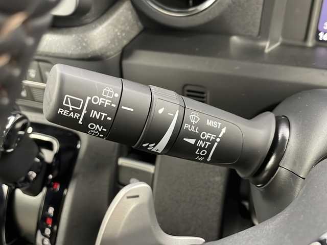 ホンダ Ｎ ＢＯＸ カスタム ターボ 大阪府 2024(令6)年 0.5万km ミッドナイトブルービームM 禁煙車/純正9型ナビ/（BT/CD/DVD/AppleCarPlay/AndroidAuto/フルセグ）/両側電動スライドドア/前方ドライブレコーダー/バックカメラ/ETC/ホンダセンシング/・衝突軽減ブレーキ（CMBS）/・誤発進抑制機能（前方・後方）/・歩行者事故低減ステアリング/・路外逸脱抑制機能/・アダプティブクルーズコントロール（ACC）/・車線維持支援システム（LKAS）/・先行車発進お知らせ機能/・標識認識機能/・オートハイビーム/パドルシフト/ハーフレザー/電動パーキング/オートホールド/オートエアコン/USB（Type-A/Type-C）/スマートキー/スペアキー/オートライト/LEDヘッドライト