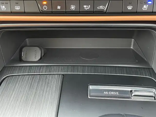 マツダ ＣＸ－６０ XD HV プレミアムスポーツ 岩手県 2022(令4)年 5.5万km ソウルレッドクリスタルM サンルーフ　ＢＯＳＥサウンド　マツダコネクトナビ　全周囲カメラ　フルセグ　Ｂｌｕｅｔｏｏｔｈ　ＵＳＢ　フルセグ　クルーズコントロール　電動リアゲート　シートヒーター　エアシート　前後ドラレコ　ＥＴＣ