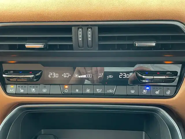 マツダ ＣＸ－６０ XD HV プレミアムスポーツ 岩手県 2022(令4)年 5.5万km ソウルレッドクリスタルM サンルーフ　ＢＯＳＥサウンド　マツダコネクトナビ　全周囲カメラ　フルセグ　Ｂｌｕｅｔｏｏｔｈ　ＵＳＢ　フルセグ　クルーズコントロール　電動リアゲート　シートヒーター　エアシート　前後ドラレコ　ＥＴＣ