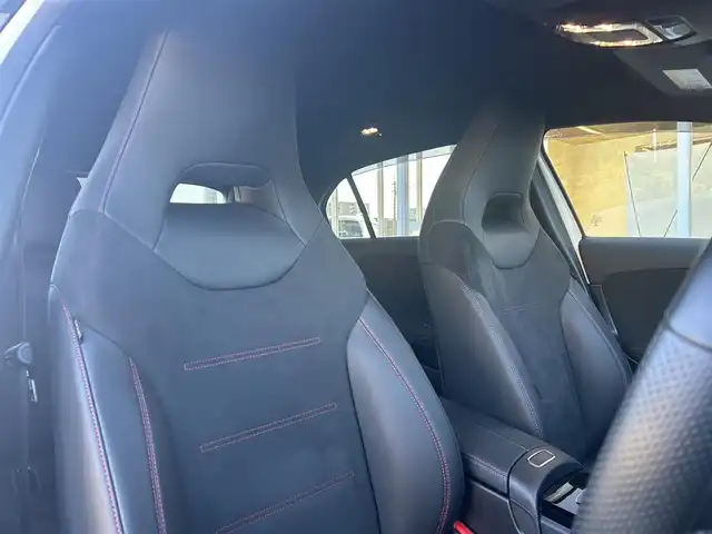 メルセデス・ベンツ Ｍ・ベンツ Ａ２００ｄ AMGライン 福岡県 2022(令4)年 1.9万km ポーラホワイト レーダーセーフティパッケージ/・ブレーキアシスト/・ステアリングアシスト/・ブラインドスポットアシスト/・レーンチェンジアシスト/・アダプティブクルーズコントロール/アドバンスドパケージ/・ヘッドアップディスプレイ/・360度カメラ/前後ドライブレコーダー/ワイヤレス充電/LEDヘッドライト/オートハイビーム/ステアリングスイッチ/パドルシフト/純正１８インチAW/ETC