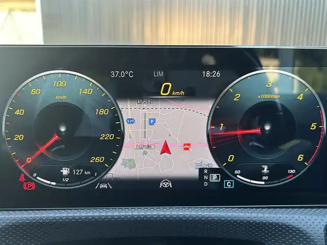 メルセデス・ベンツ Ｍ・ベンツ Ａ２００ｄ AMGライン 福岡県 2022(令4)年 1.9万km ポーラホワイト レーダーセーフティパッケージ/・ブレーキアシスト/・ステアリングアシスト/・ブラインドスポットアシスト/・レーンチェンジアシスト/・アダプティブクルーズコントロール/アドバンスドパケージ/・ヘッドアップディスプレイ/・360度カメラ/前後ドライブレコーダー/ワイヤレス充電/LEDヘッドライト/オートハイビーム/ステアリングスイッチ/パドルシフト/純正１８インチAW/ETC