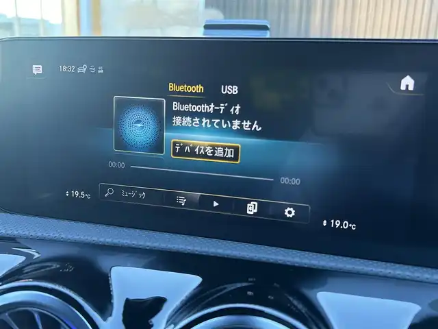 メルセデス・ベンツ Ｍ・ベンツ Ａ２００ｄ AMGライン 福岡県 2022(令4)年 1.9万km ポーラホワイト レーダーセーフティパッケージ/・ブレーキアシスト/・ステアリングアシスト/・ブラインドスポットアシスト/・レーンチェンジアシスト/・アダプティブクルーズコントロール/アドバンスドパケージ/・ヘッドアップディスプレイ/・360度カメラ/前後ドライブレコーダー/ワイヤレス充電/LEDヘッドライト/オートハイビーム/ステアリングスイッチ/パドルシフト/純正１８インチAW/ETC