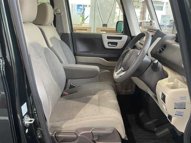 ホンダ Ｎ ＢＯＸ G L ホンダセンシング 愛知県 2018(平30)年 4.1万km ブリティッシュグリーンP ワンオーナー/純正ディスプレイオーディオ〈WX-171C〉/・CD／地デジTV/ホンダセンシング/・衝突軽減ブレーキ/・誤発進抑制機能/・後方誤発進抑制機能/・アダプティブクルーズコントロール/・先行車発進お知らせ機能/・オートハイビーム/片側パワースライドドア/ETC/バックカメラ/LEDヘッドライト/スマートキー×２