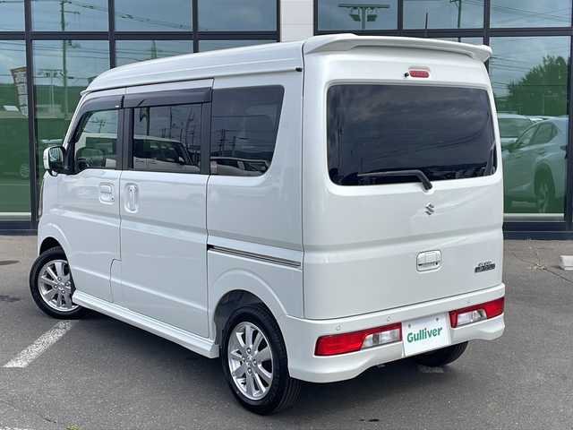 スズキ エブリィ ワゴン PZターボ 静岡県 2025(令7)年 0.1千km パールホワイト ・純正ディスプレイオーディオ/（Bluetooth・FM・AM)/・バックカメラ/・片側パワースライドドア/・スマートキー/・プッシュスタート/・リアヒーター/・純正フロアマット/・アイドリングストップ/・ドアバイザー/・電動格納ミラー/・横滑り防止機能/・オートライト/・運転席シートヒーター/・フォグライト/・ステアリングスイッチ/・衝突軽減システム/・レーンキープアシスト/・コーナーセンサー（後）/・保証書