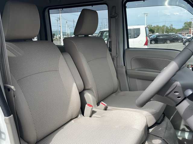 スズキ エブリィ ワゴン PZターボ 静岡県 2025(令7)年 0.1千km パールホワイト ・純正ディスプレイオーディオ/（Bluetooth・FM・AM)/・バックカメラ/・片側パワースライドドア/・スマートキー/・プッシュスタート/・リアヒーター/・純正フロアマット/・アイドリングストップ/・ドアバイザー/・電動格納ミラー/・横滑り防止機能/・オートライト/・運転席シートヒーター/・フォグライト/・ステアリングスイッチ/・衝突軽減システム/・レーンキープアシスト/・コーナーセンサー（後）/・保証書