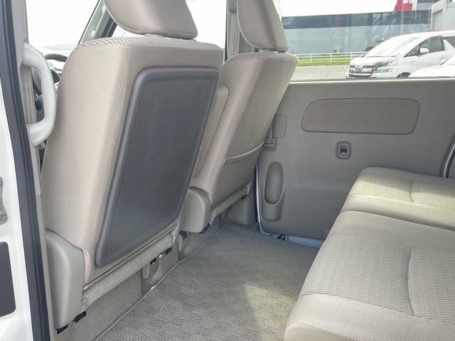 スズキ エブリィ ワゴン PZターボ 静岡県 2025(令7)年 0.1千km パールホワイト ・純正ディスプレイオーディオ/（Bluetooth・FM・AM)/・バックカメラ/・片側パワースライドドア/・スマートキー/・プッシュスタート/・リアヒーター/・純正フロアマット/・アイドリングストップ/・ドアバイザー/・電動格納ミラー/・横滑り防止機能/・オートライト/・運転席シートヒーター/・フォグライト/・ステアリングスイッチ/・衝突軽減システム/・レーンキープアシスト/・コーナーセンサー（後）/・保証書