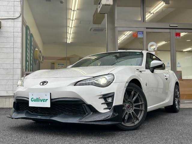 トヨタ ８６ GT 埼玉県 2021(令3)年 4.2万km クリスタルホワイトパール TRDフロントスポイラー/RAYS社外１８インチアルミホイール/ロッソモデロ社外マフラー/クルーズコントロール/純正メモリナビ/NSZT-W68T/バックカメラ/コーナーセンサー/セルスター社外レーダーAR-W51GA/前後ドライブレコーダー/ETC