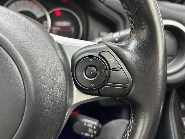 トヨタ ８６ GT 埼玉県 2021(令3)年 4.2万km クリスタルホワイトパール TRDフロントスポイラー/RAYS社外１８インチアルミホイール/ロッソモデロ社外マフラー/クルーズコントロール/純正メモリナビ/NSZT-W68T/バックカメラ/コーナーセンサー/セルスター社外レーダーAR-W51GA/前後ドライブレコーダー/ETC