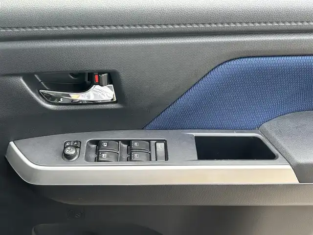 トヨタ タンク カスタムG－T 愛媛県 2019(平31)年 7.3万km ブラックマイカメタリック/インペリアルゴールドクリスタルメタリック 2トーン プッシュスタート/純正メモリナビ（AM/FM/DISC/SD/フルセグTV/Bluetooth）/バックカメラ/ETC/両側パワースライドドア/クルーズコントロール/アイドリングストップ/ドライブレコーダー/純正アルミホイール/オートライト/オートマチックハイビーム/横滑り防止装置/AAC